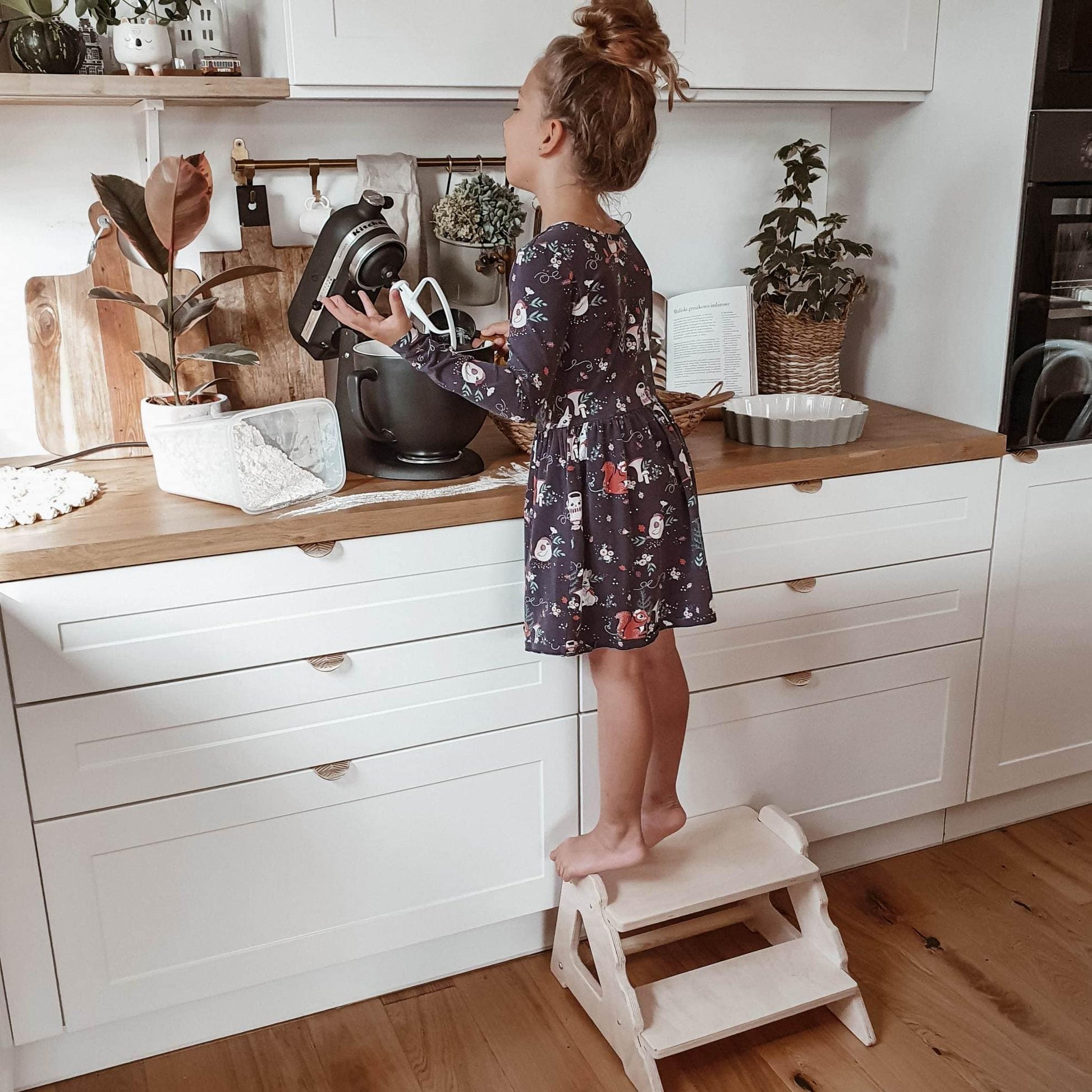 MAMOI® Le Tabouret pour Enfants à Deux Niveaux en Bois Nature | Le marchepied Moderne pour Enfants | Le Tabouret pour Enfants sûr et Universel, 2 Niveaux | 100% ECO | Fabriqué en UE-6